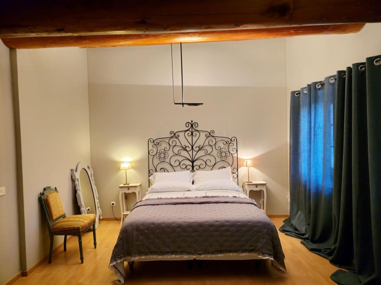 Ancien Mas Du Moulin Bed and Breakfast Eygalières Εξωτερικό φωτογραφία