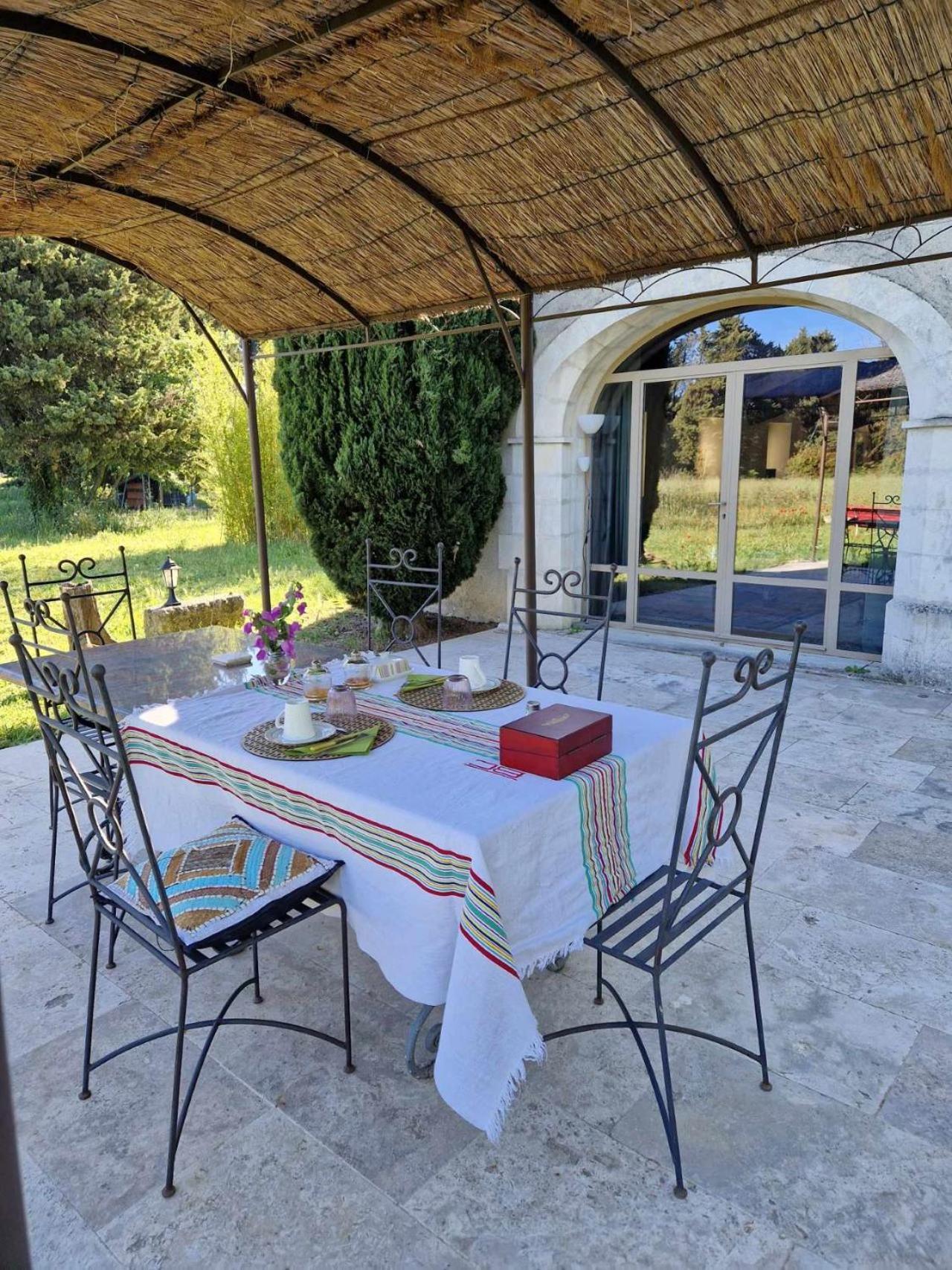 Ancien Mas Du Moulin Bed and Breakfast Eygalières Εξωτερικό φωτογραφία